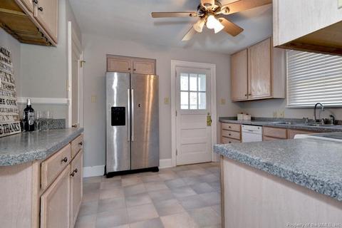 121 Hanover Ave, Hampton, VA 23661 photo 11