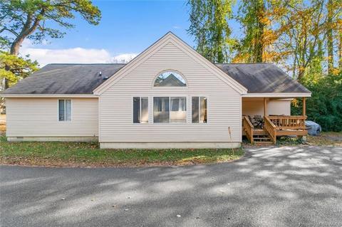 116 Mimosa Dr, Williamsburg, VA 23185 photo 1