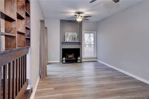 28 Spring E, Jamestown, VA 23188 photo 4