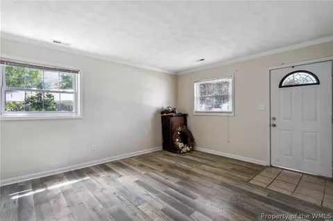 630 Nottingham Dr, Hampton, VA 23669 photo 4