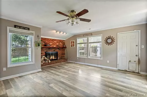 630 Nottingham Dr, Hampton, VA 23669 photo 12