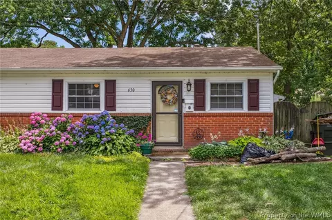 630 Nottingham Dr, Hampton, VA 23669 photo 2