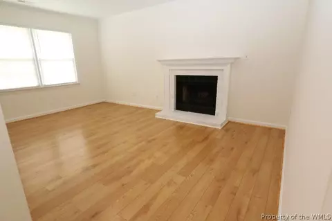 56 Glascow Way, Hampton, VA 23669 photo 6
