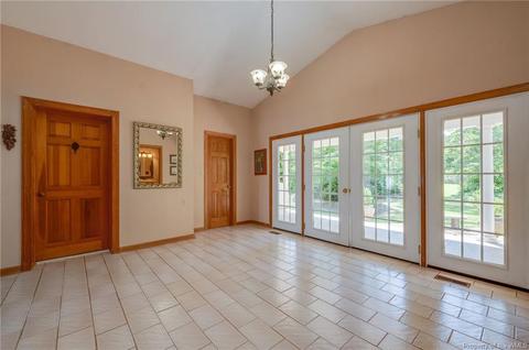 8763 Freewelcome Ln W, Dutton, VA 23050 photo 7