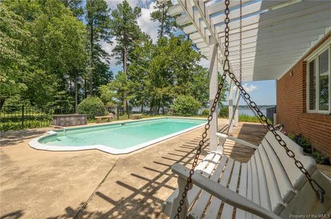 8763 Freewelcome Ln W, Dutton, VA 23050 photo 35