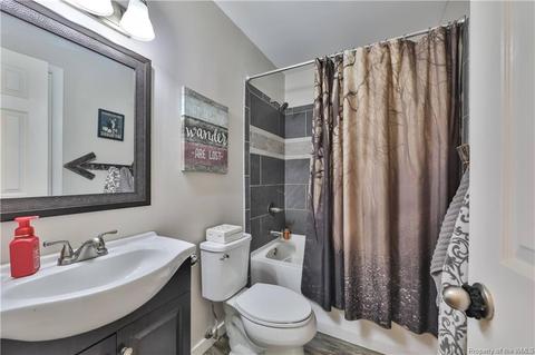 8105 Willis Rd, Gloucester, VA 23061 photo 16