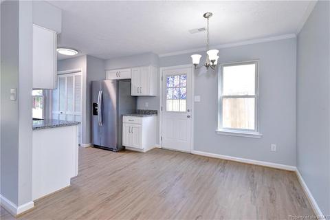 54 Dawn Ln, Hampton, VA 23666 photo 7