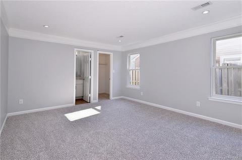 54 Dawn Ln, Hampton, VA 23666 photo 12