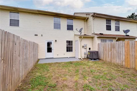 17 Saxony Pl, Hampton, VA 23669 photo 25