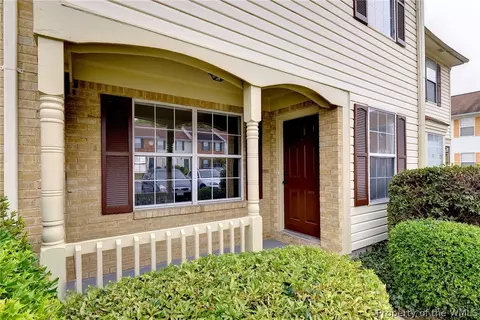 17 Saxony Pl, Hampton, VA 23669 photo 4