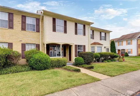 17 Saxony Pl, Hampton, VA 23669 photo 1