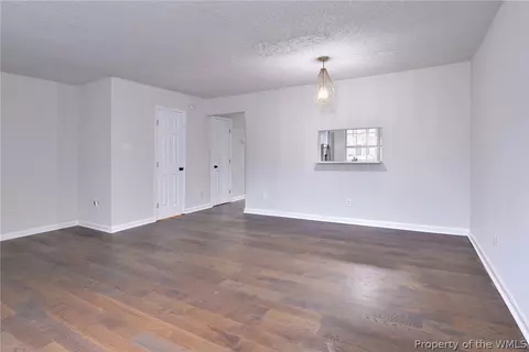 17 Saxony Pl, Hampton, VA 23669 photo 13