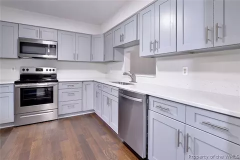17 Saxony Pl, Hampton, VA 23669 photo 6