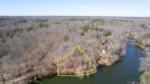 141 Macaulay Rd, Williamsburg, VA 23185