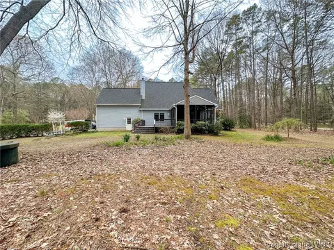 8441 Woodhaven Dr, Gloucester, VA 23061 photo 32
