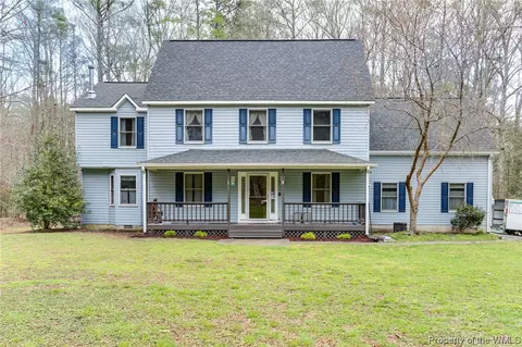8441 Woodhaven Dr, Gloucester, VA 23061 photo 1