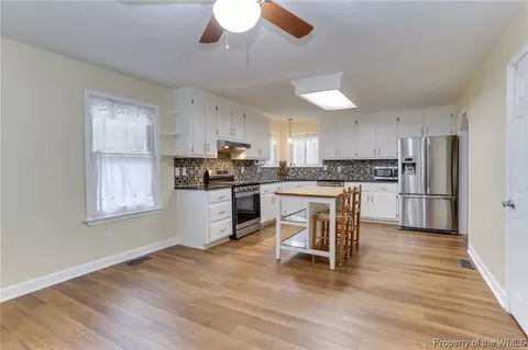8441 Woodhaven Dr, Gloucester, VA 23061 photo 14