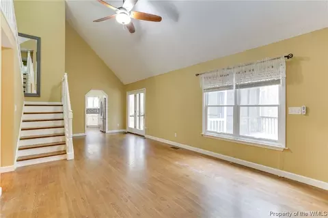 8441 Woodhaven Dr, Gloucester, VA 23061 photo 5