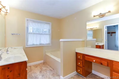 8441 Woodhaven Dr, Gloucester, VA 23061 photo 23
