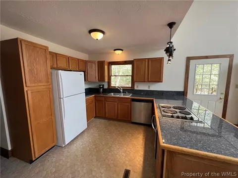 16586 Eltham Rd, Lanexa, VA 23089 photo 6