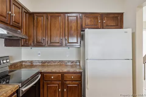 204 Mill Point Dr, Hampton, VA 23669 photo 11