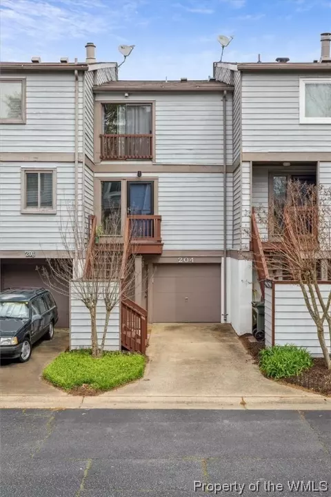 204 Mill Point Dr, Hampton, VA 23669 photo 3
