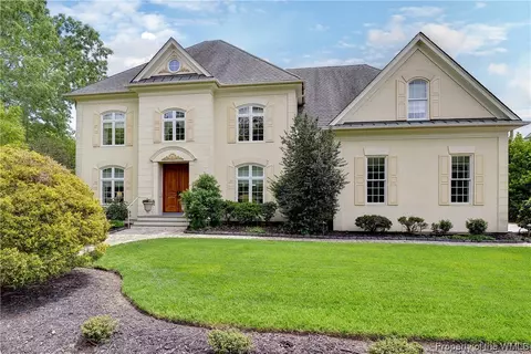 2901 Barrets Pointe Rd, Williamsburg, VA 23185