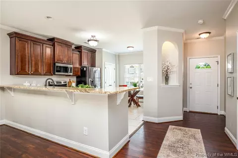7546 Villa Ct, Gloucester Point, VA 23062 photo 4