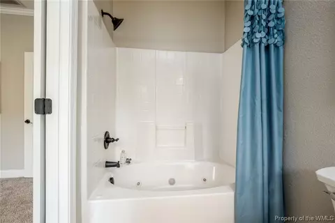 7546 Villa Ct, Gloucester Point, VA 23062 photo 20