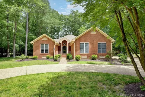 121 Montrose, Williamsburg, VA 23188