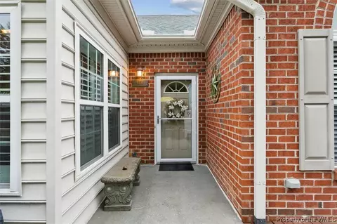 4331 Creek Vw E, Williamsburg, VA 23188 photo 8