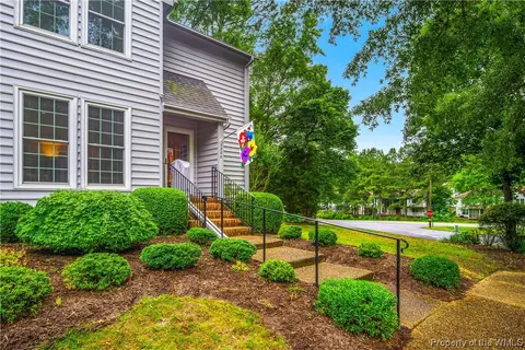 5300 Sloane Sq, Williamsburg, VA 23188