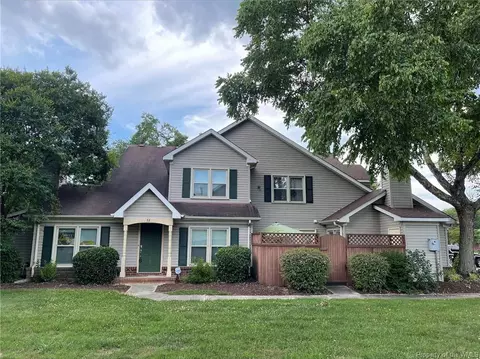 53 Ridge Wood Dr, Hampton, VA 23666