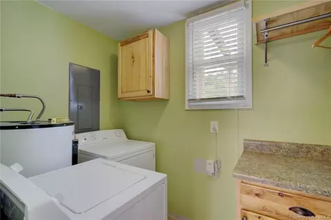 34 Wellington Dr, Hampton, VA 23666 photo 10