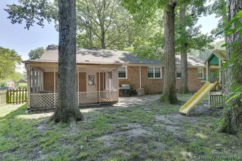 509 Kingston Hall Ct, Hampton, VA 23663 photo 20