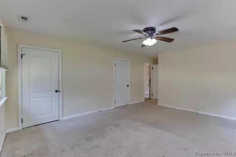 509 Kingston Hall Ct, Hampton, VA 23663 photo 12