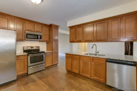 509 Kingston Hall Ct, Hampton, VA 23663 photo 7