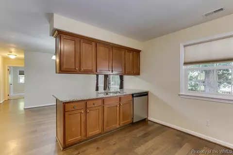 509 Kingston Hall Ct, Hampton, VA 23663 photo 9