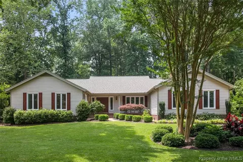 225 Richard Brewster, Williamsburg, VA 23185