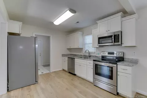 708 Pelham Dr, Hampton, VA 23669 photo 14