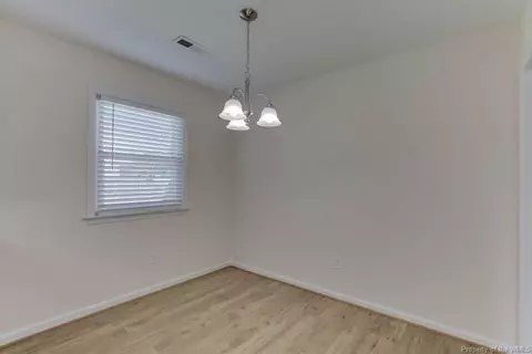 708 Pelham Dr, Hampton, VA 23669 photo 13