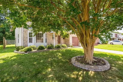 57 Kincaid Ln, Hampton, VA 23666 photo 3