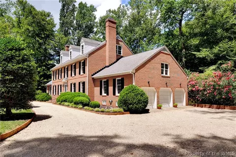107 Sheriffs Pl, Williamsburg, VA 23185 photo 2