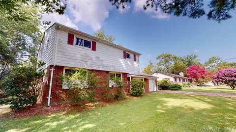111 Raymond Dr, Hampton, VA 23666 photo 2