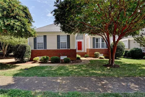 5217 Queen Bishop Ln, Williamsburg, VA 23185