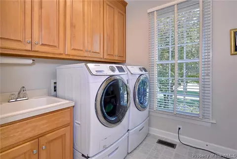 105 Spring Br, Williamsburg, VA 23185 photo 17