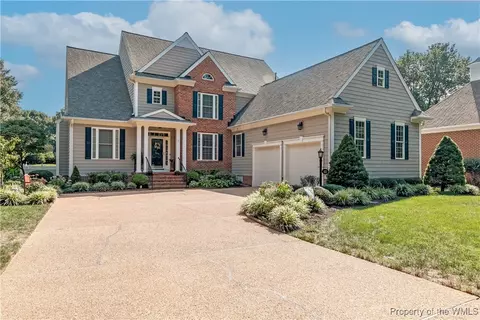 102 Country Club Dr, Williamsburg, VA 23188