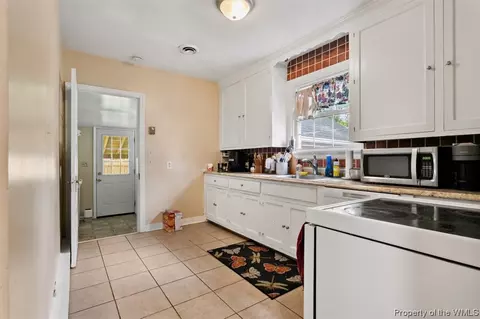 107 Delaware Ave, Williamsburg, VA 23185 photo 9