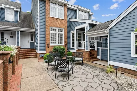 136 The Grn, Williamsburg, VA 23185