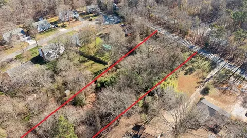 1813 Hampton Hwy, Yorktown, VA 23693